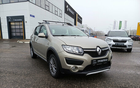 Renault Sandero II рестайлинг, 2015 год, 890 000 рублей, 3 фотография