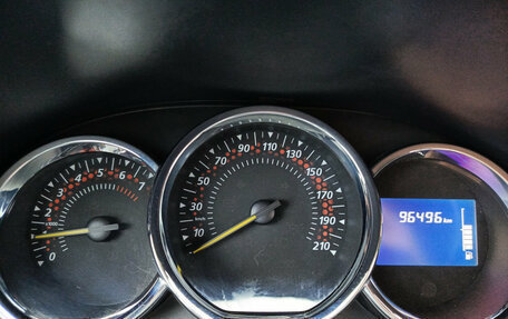 Renault Sandero II рестайлинг, 2015 год, 890 000 рублей, 16 фотография