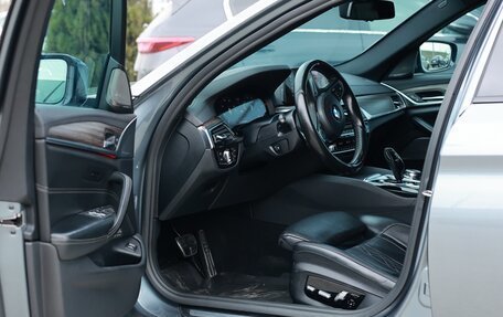 BMW 5 серия, 2018 год, 4 300 000 рублей, 9 фотография