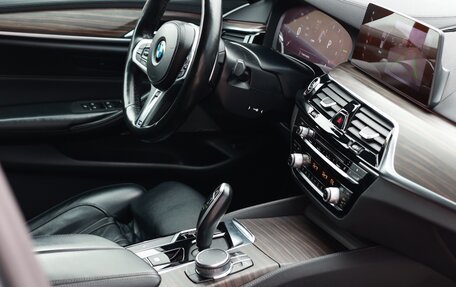 BMW 5 серия, 2018 год, 4 300 000 рублей, 6 фотография