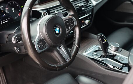 BMW 5 серия, 2018 год, 4 300 000 рублей, 14 фотография