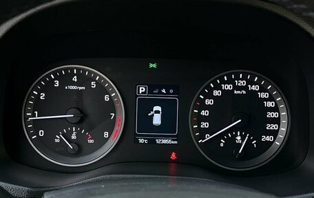 Hyundai Tucson III, 2016 год, 1 940 000 рублей, 21 фотография