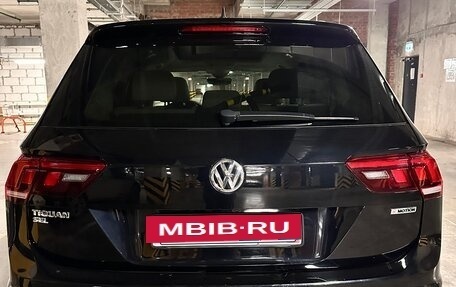 Volkswagen Tiguan II, 2019 год, 3 400 000 рублей, 3 фотография