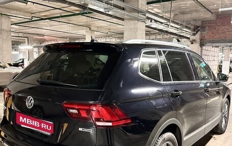 Volkswagen Tiguan II, 2019 год, 3 400 000 рублей, 4 фотография