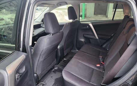 Toyota RAV4, 2015 год, 2 100 000 рублей, 11 фотография