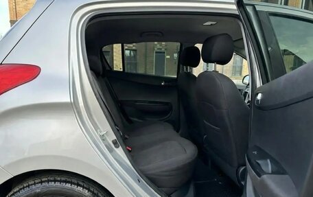 Hyundai i20 IB рестайлинг, 2010 год, 650 000 рублей, 11 фотография