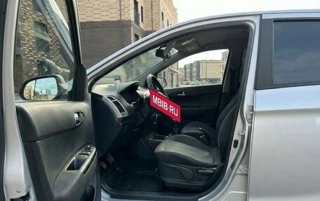 Hyundai i20 IB рестайлинг, 2010 год, 650 000 рублей, 17 фотография