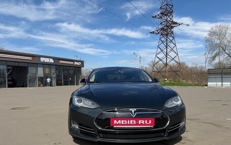 Tesla Model S I, 2013 год, 2 100 000 рублей, 3 фотография