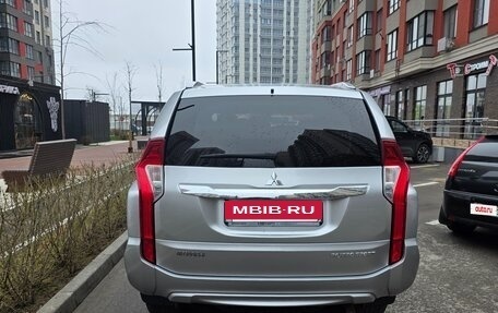 Mitsubishi Pajero Sport III рестайлинг, 2016 год, 3 400 000 рублей, 4 фотография