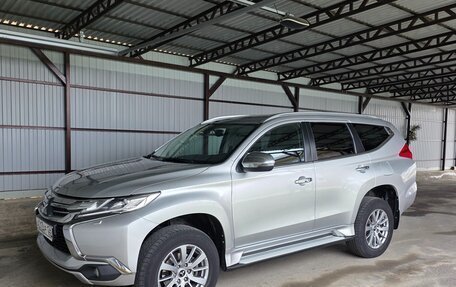 Mitsubishi Pajero Sport III рестайлинг, 2016 год, 3 400 000 рублей, 23 фотография