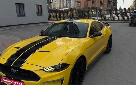 Ford Mustang VI рестайлинг, 2018 год, 4 000 000 рублей, 1 фотография