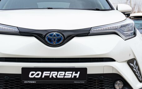 Toyota C-HR I рестайлинг, 2018 год, 1 950 000 рублей, 6 фотография