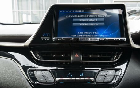 Toyota C-HR I рестайлинг, 2018 год, 1 950 000 рублей, 17 фотография