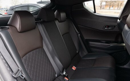 Toyota C-HR I рестайлинг, 2018 год, 1 950 000 рублей, 14 фотография