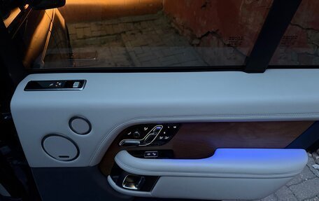 Land Rover Range Rover IV рестайлинг, 2018 год, 10 200 000 рублей, 16 фотография