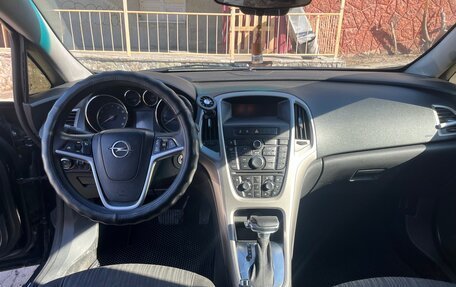 Opel Astra J, 2011 год, 560 000 рублей, 10 фотография