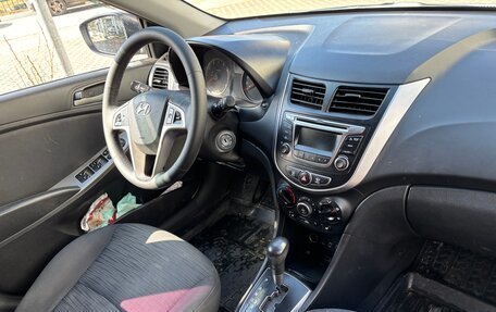 Hyundai Solaris II рестайлинг, 2015 год, 680 000 рублей, 5 фотография