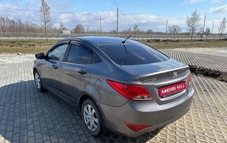 Hyundai Solaris II рестайлинг, 2015 год, 680 000 рублей, 3 фотография