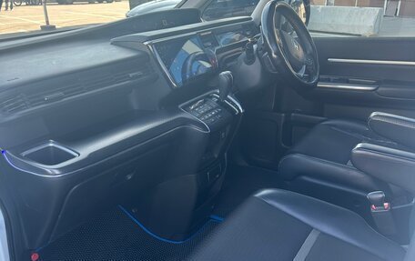 Honda Stepwgn IV, 2020 год, 2 500 000 рублей, 12 фотография