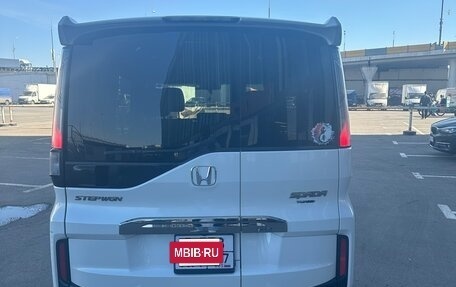 Honda Stepwgn IV, 2020 год, 2 500 000 рублей, 4 фотография