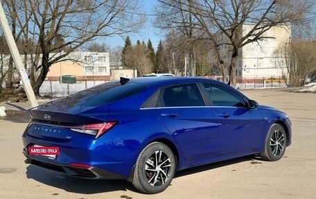 Hyundai Elantra, 2020 год, 2 300 000 рублей, 6 фотография