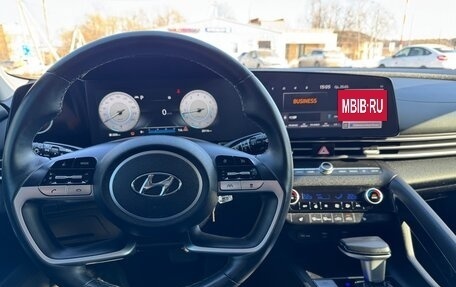 Hyundai Elantra, 2020 год, 2 300 000 рублей, 12 фотография