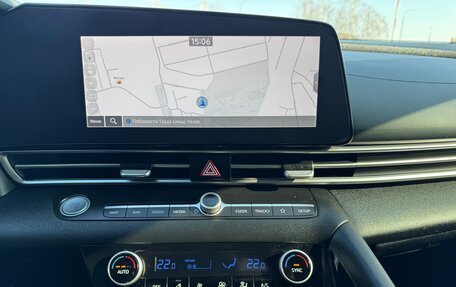 Hyundai Elantra, 2020 год, 2 300 000 рублей, 17 фотография