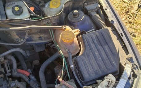 Opel Corsa C рестайлинг, 2004 год, 70 000 рублей, 6 фотография