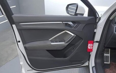 Audi Q3, 2023 год, 2 700 000 рублей, 16 фотография