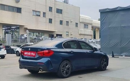 BMW 1 серия, 2022 год, 1 600 000 рублей, 4 фотография