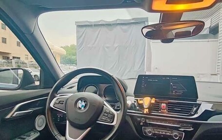 BMW 1 серия, 2022 год, 1 600 000 рублей, 13 фотография