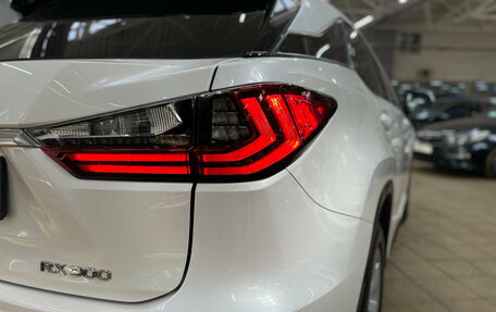 Lexus RX IV рестайлинг, 2019 год, 4 120 000 рублей, 8 фотография