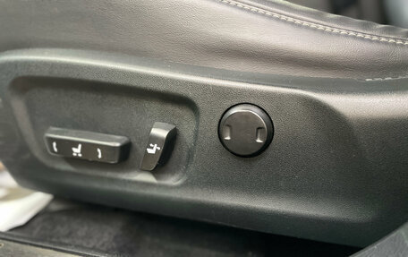 Lexus RX IV рестайлинг, 2019 год, 4 120 000 рублей, 17 фотография