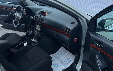 Toyota Avensis III рестайлинг, 2005 год, 640 000 рублей, 13 фотография