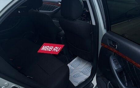 Toyota Avensis III рестайлинг, 2005 год, 640 000 рублей, 12 фотография