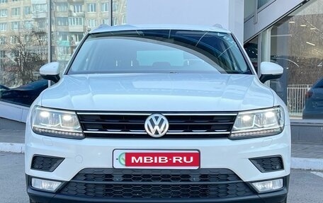 Volkswagen Tiguan II, 2017 год, 1 850 000 рублей, 2 фотография