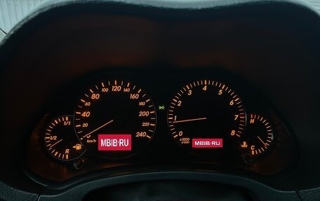 Toyota Avensis III рестайлинг, 2005 год, 640 000 рублей, 8 фотография