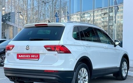 Volkswagen Tiguan II, 2017 год, 1 850 000 рублей, 7 фотография