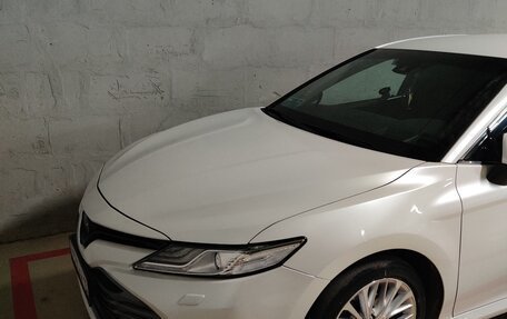 Toyota Camry, 2018 год, 3 050 000 рублей, 7 фотография