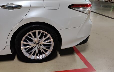 Toyota Camry, 2018 год, 3 050 000 рублей, 11 фотография