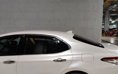 Toyota Camry, 2018 год, 3 050 000 рублей, 6 фотография