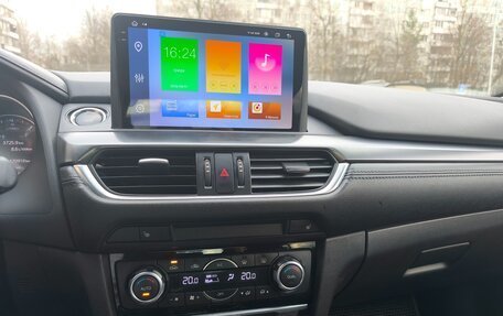 Mazda 6, 2018 год, 1 850 000 рублей, 11 фотография