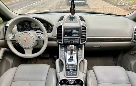 Porsche Cayenne III, 2013 год, 2 299 000 рублей, 15 фотография