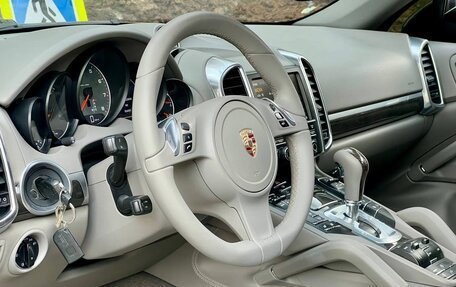 Porsche Cayenne III, 2013 год, 2 299 000 рублей, 27 фотография