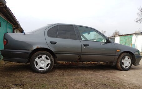 Nissan Primera II рестайлинг, 1995 год, 95 000 рублей, 3 фотография