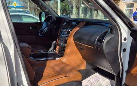 Infiniti QX80 I рестайлинг, 2019 год, 2 000 000 рублей, 16 фотография