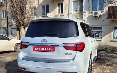 Infiniti QX80 I рестайлинг, 2019 год, 2 000 000 рублей, 18 фотография