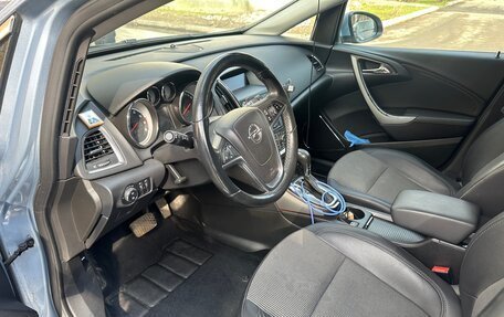 Opel Astra J, 2011 год, 650 000 рублей, 6 фотография