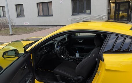 Ford Mustang VI рестайлинг, 2018 год, 4 000 000 рублей, 15 фотография