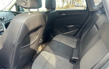 Opel Astra J, 2011 год, 650 000 рублей, 10 фотография